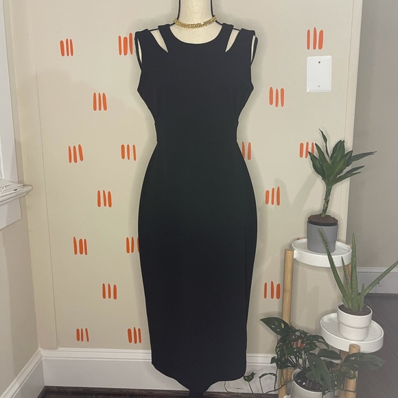 Calvin Klein Dresses & Skirts - Calvin Klein Cutout Shoulder Sheath Dress